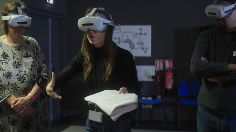 Testing the Biron device prototype in virtual reality with the visitor committee