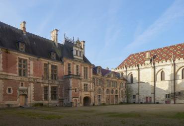 Palais archiépiscopal de Sens